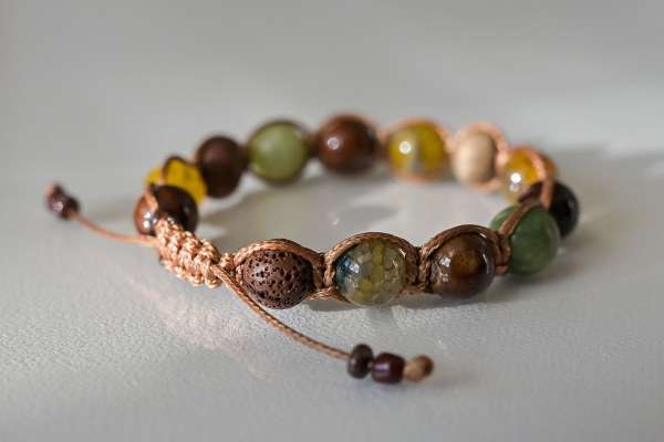 Náramok Triskelion: Dračí Achát, Zelený Jaspis & Láva (10mm) 3