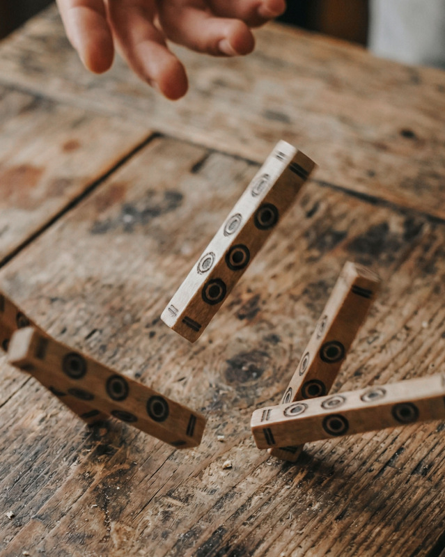 Historické paličkové kocky – Bukové drevo (Štvorstenné) 1