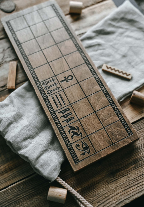 Senet egyptská spoločenská hra 4